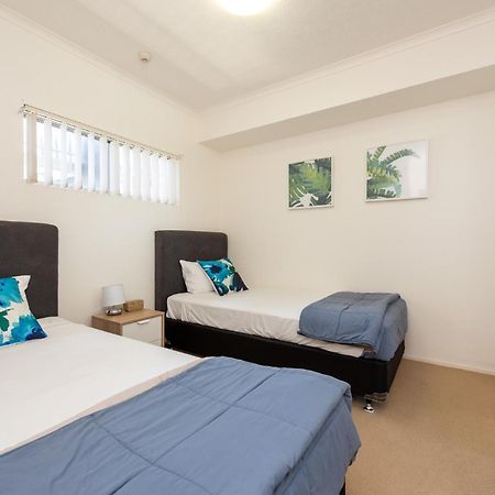 On The Beach Resort Bribie Island Woorim Buitenkant foto