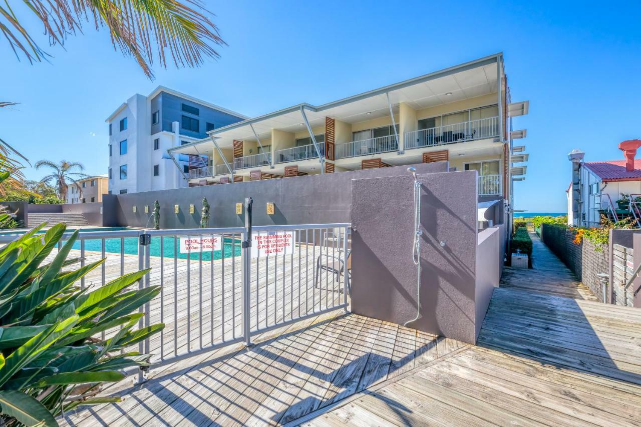 On The Beach Resort Bribie Island Woorim Buitenkant foto