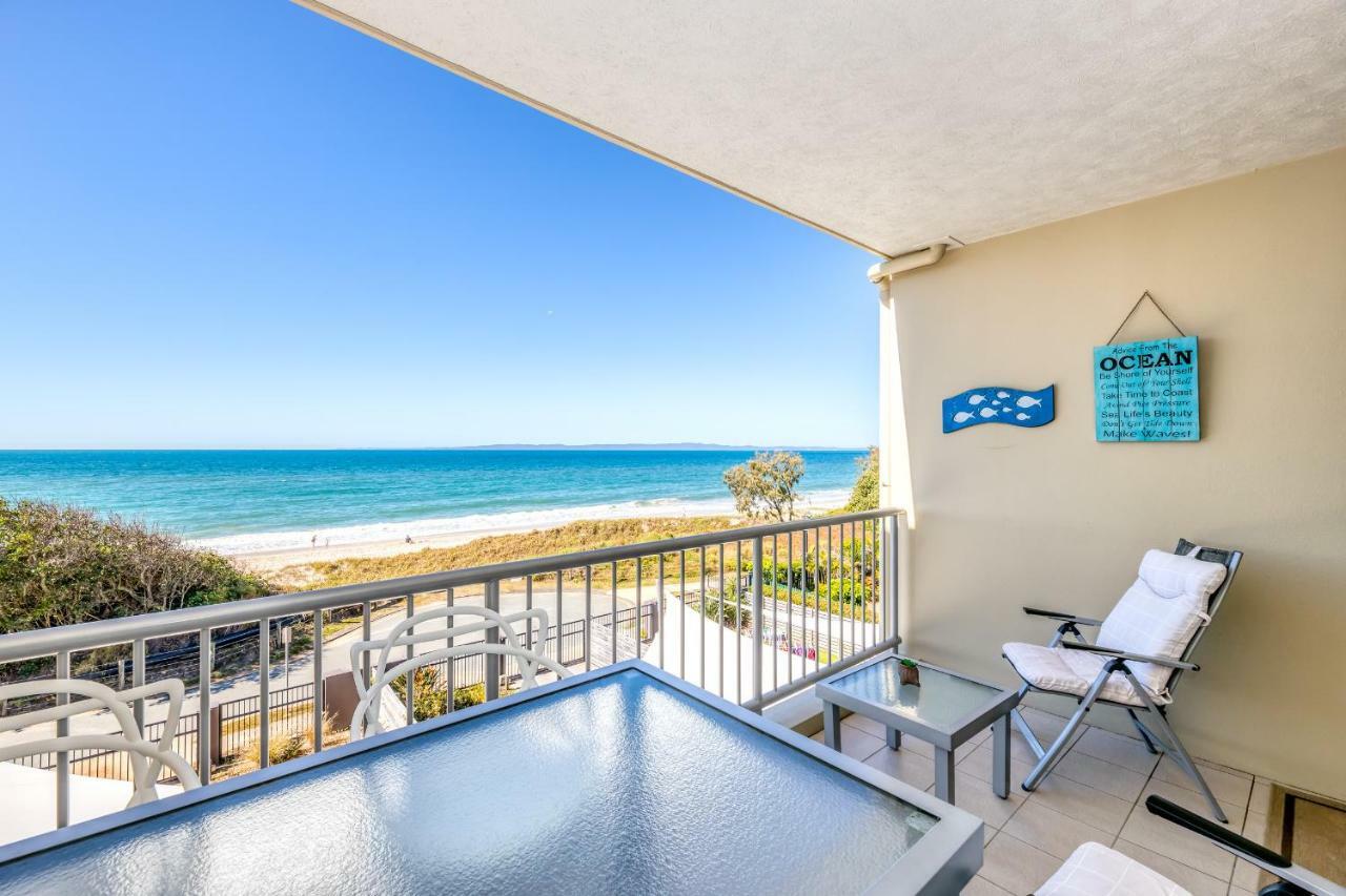 On The Beach Resort Bribie Island Woorim Buitenkant foto